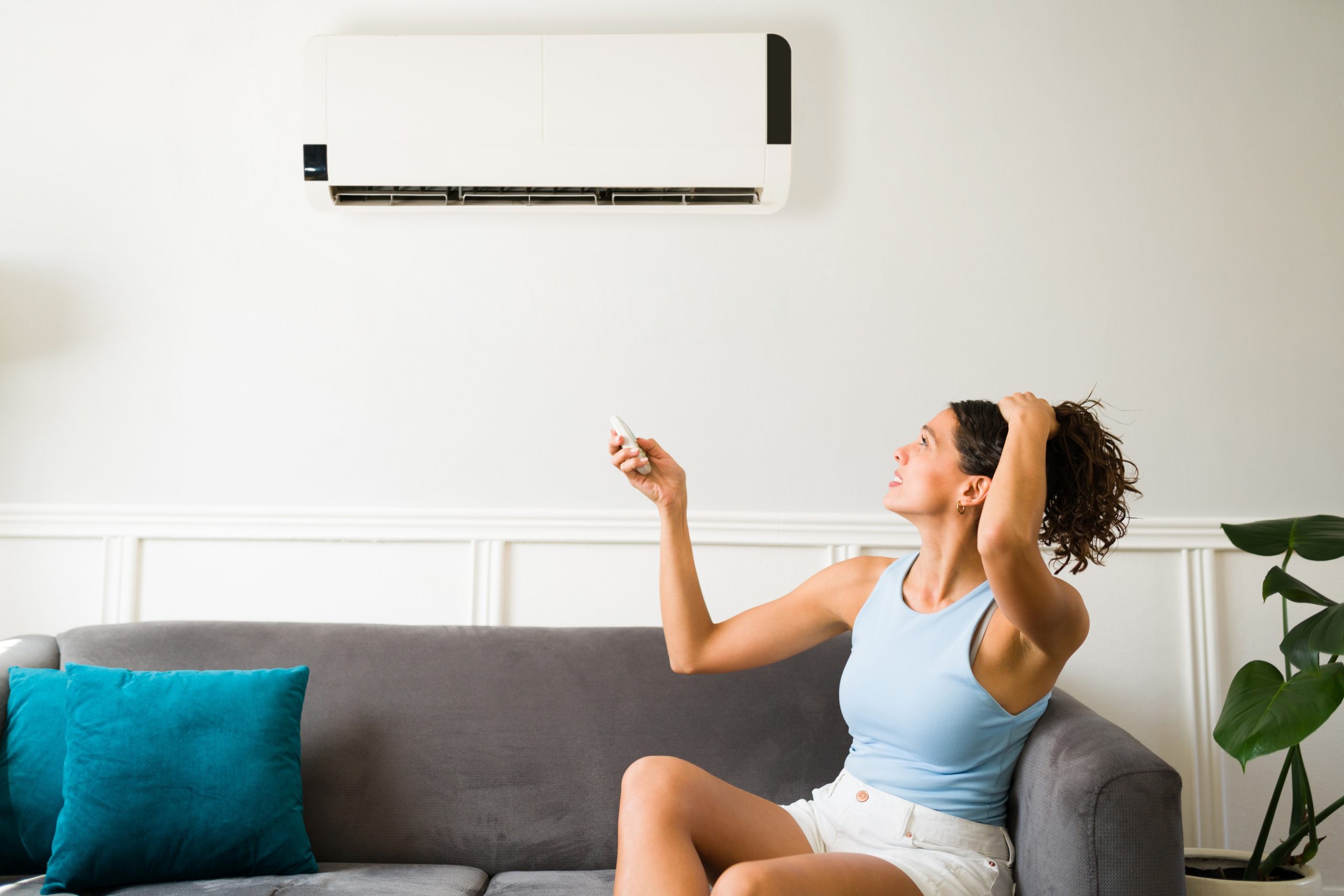 Why-Is-My-Air-Conditioner-Blowing-Hot-Air-scaled